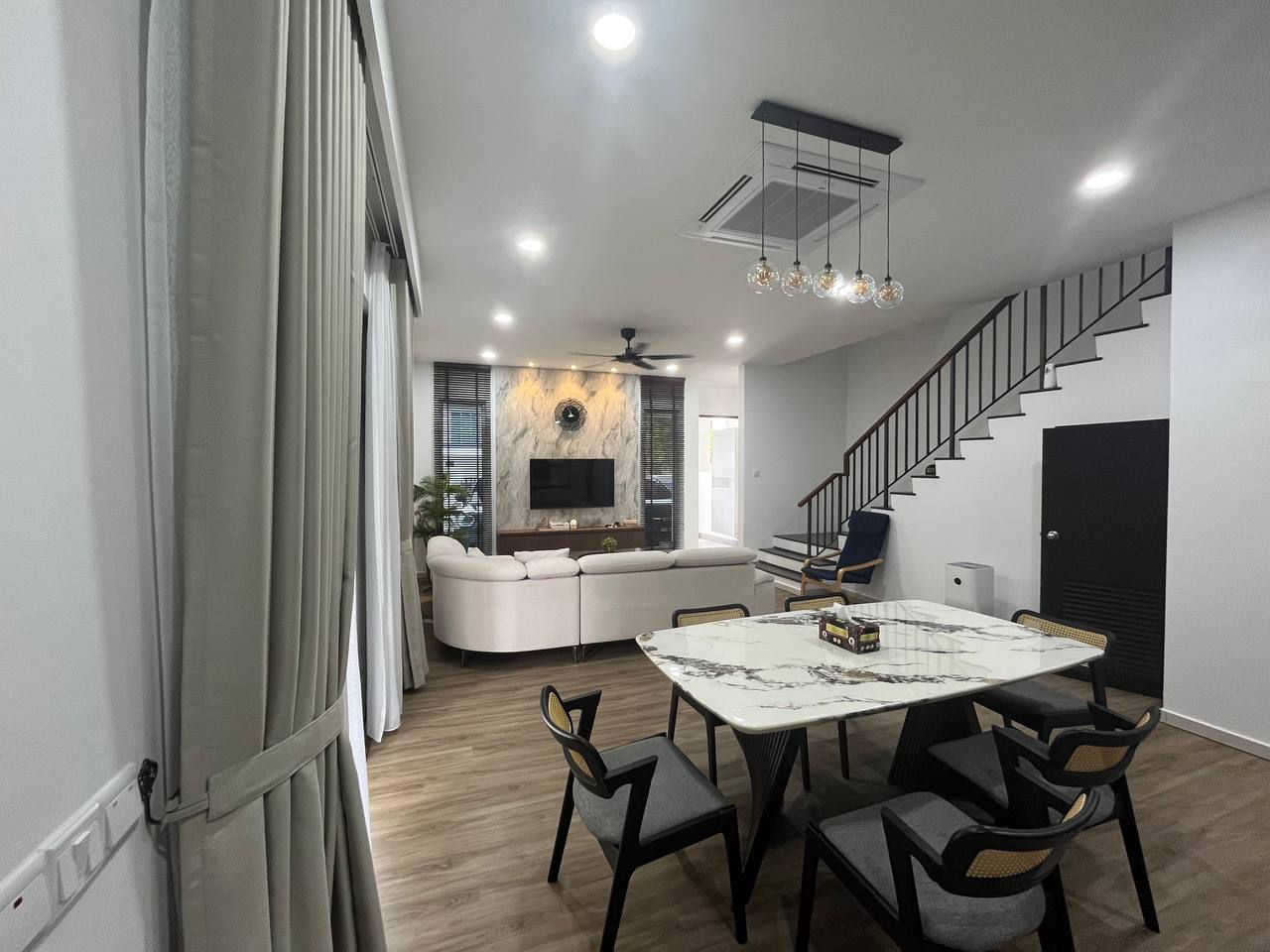 2-living&family Area - 3