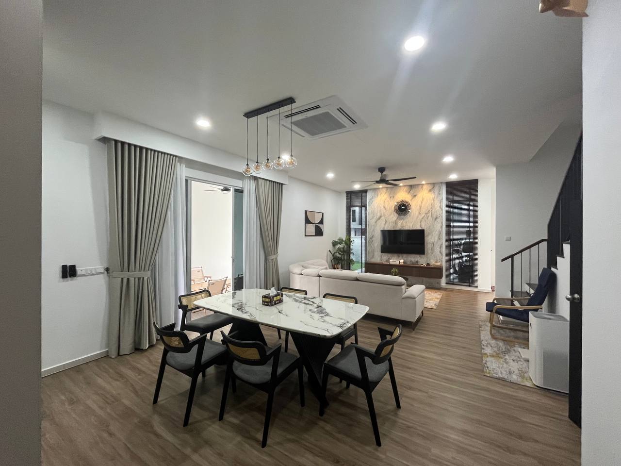 2-living&family Area - 4